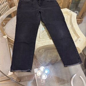 Kensie Women's Cropped Black Jeans